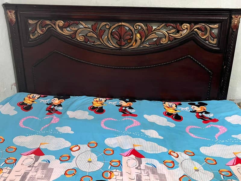 king size bed 1