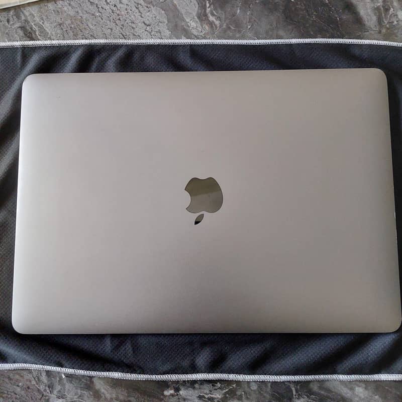 Macbook 2017 0