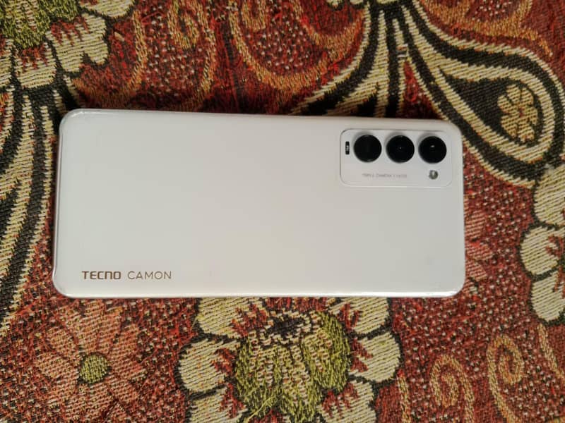 Tecno camon18T 0