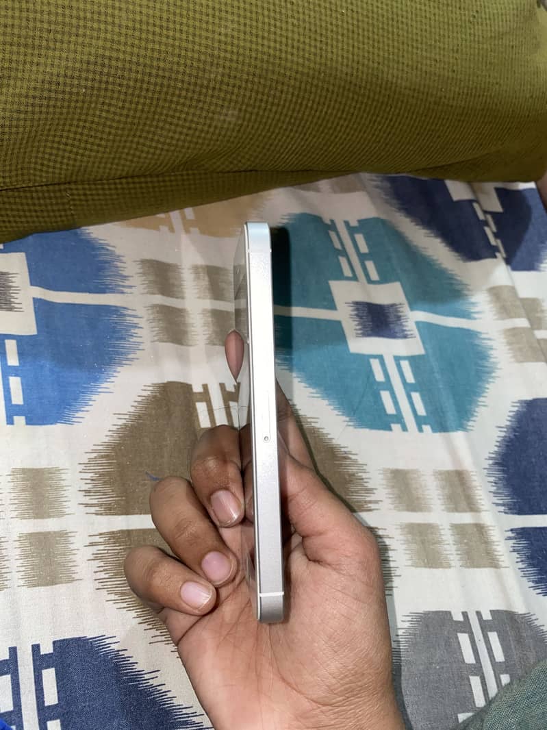 iPhone SE 2016 10