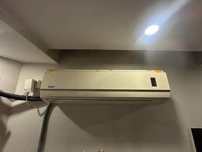 Orient Split AC