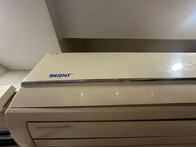 Orient Split AC 3