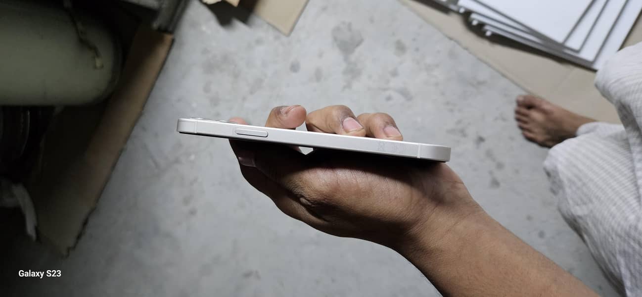 iPhone 12 8