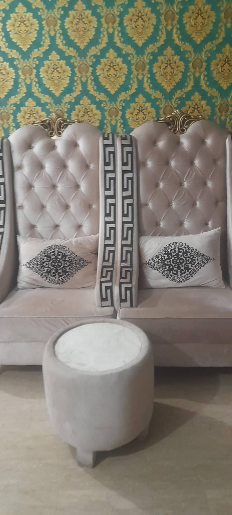 sofa chairs 0