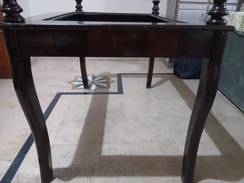 dinning table only 1