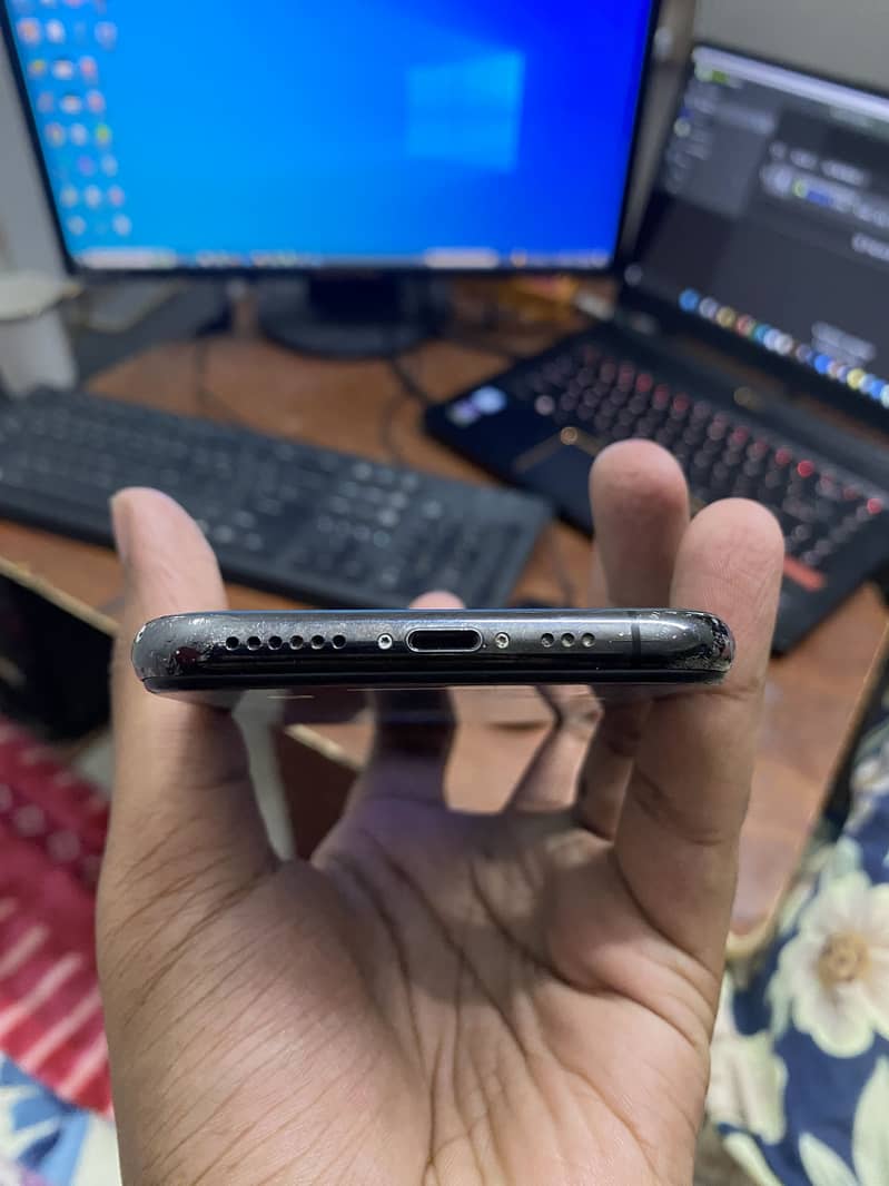 Iphone 11pro 7