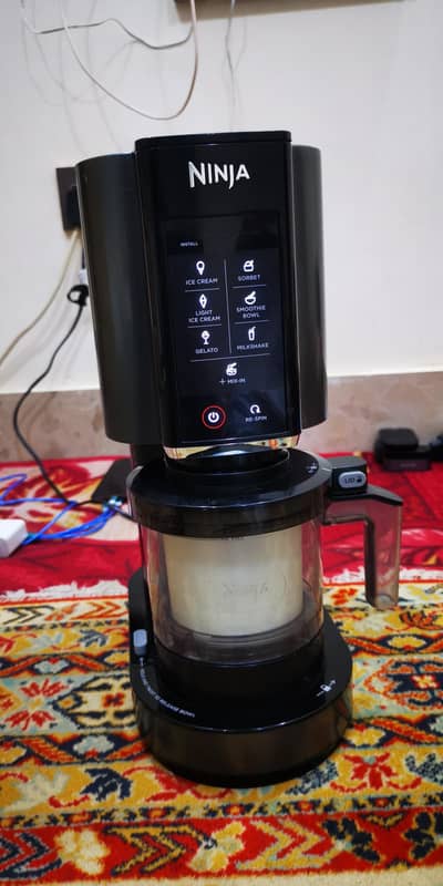 Ninja ice cream maker 9/10 condition