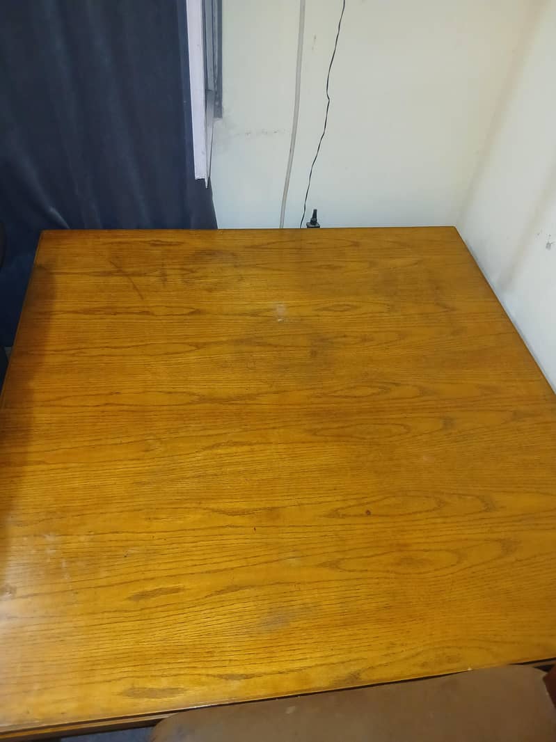 Centre Table 0