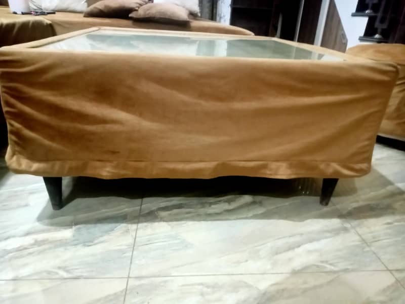 Sofa chairs with table 7
