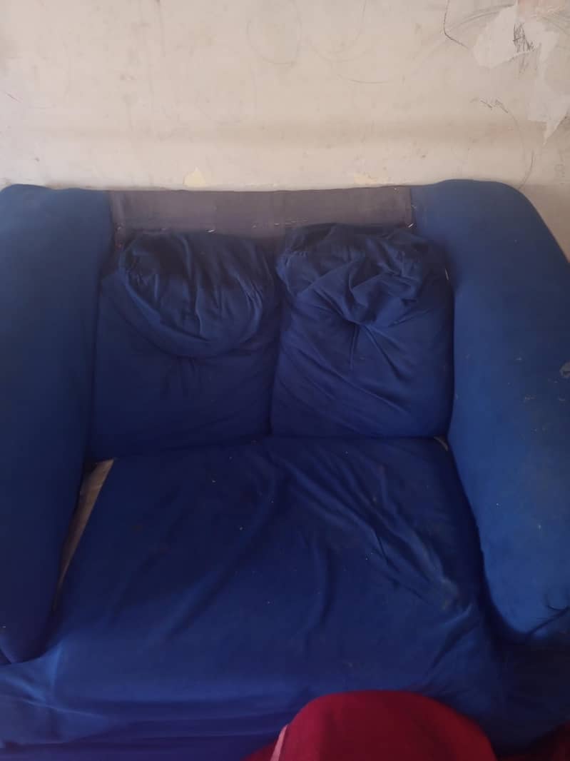 sofa for sell 0