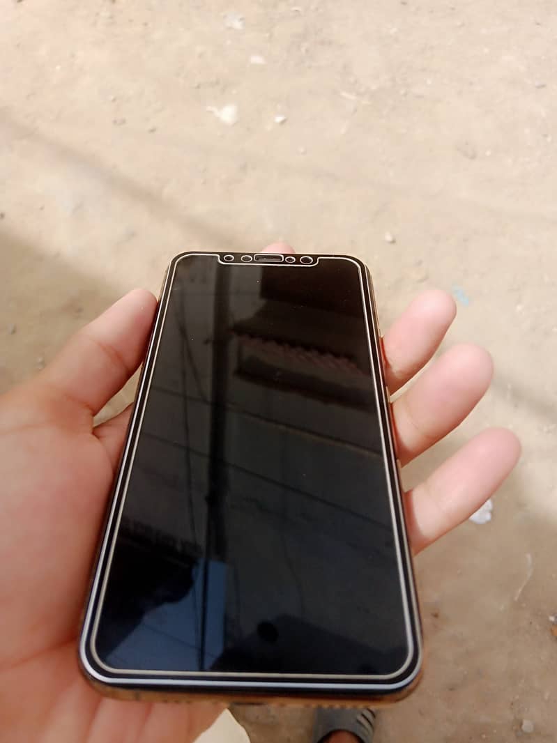 Iphone 11 pro mint condition 3