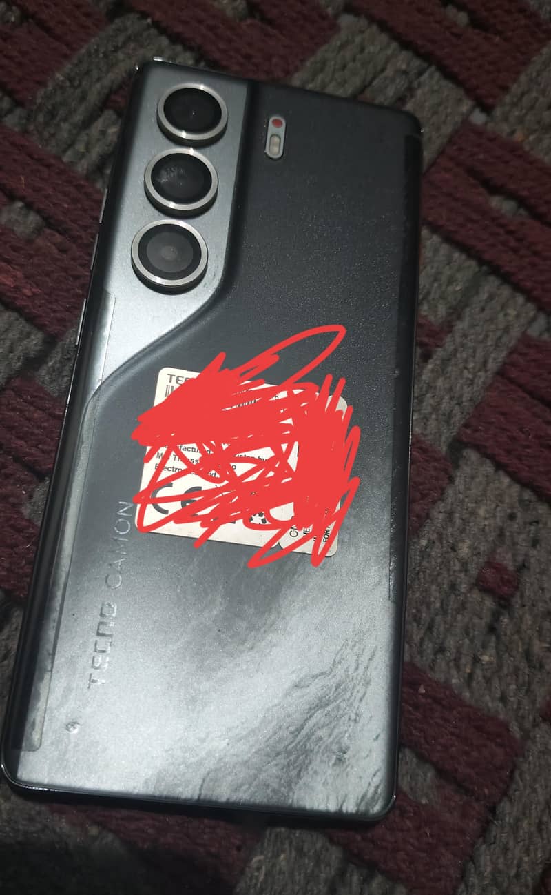 Tecno Camon 40 pro 1