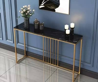 Beautiful and modern console table. Ideal for decorating any space.