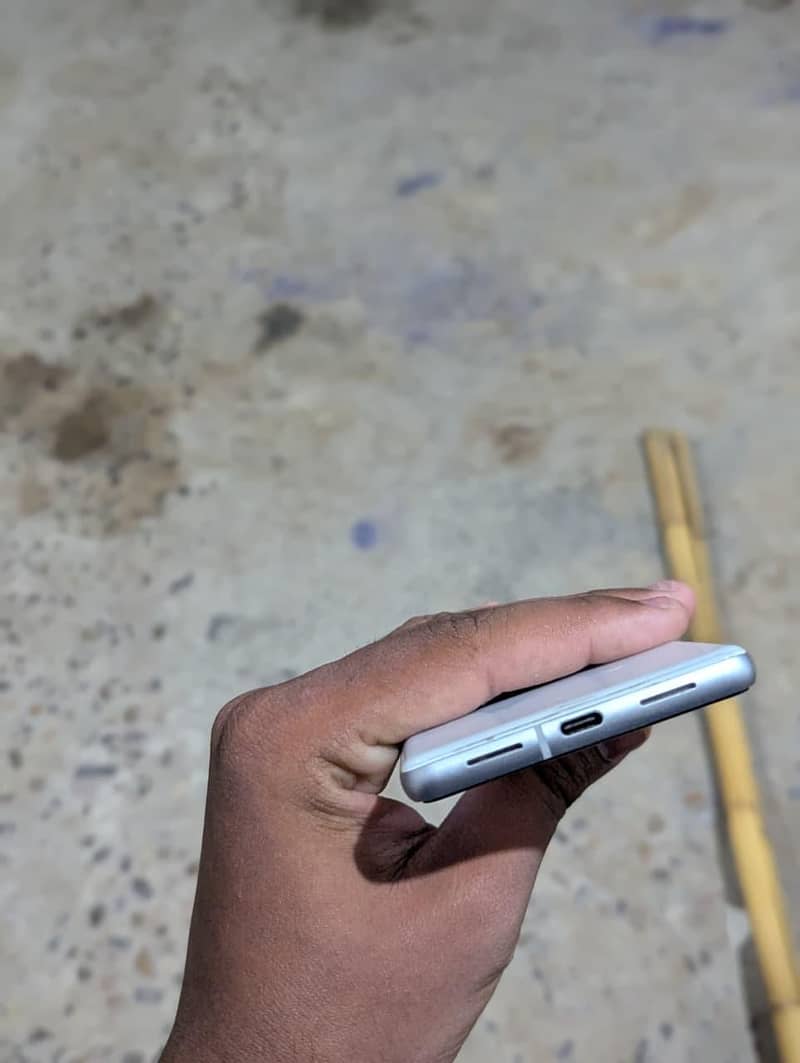 Google Pixel 7 3