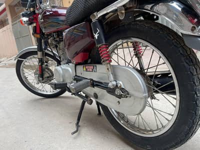honda 125 2018 model condition 10 by 10