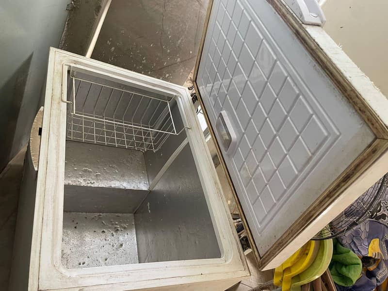 deep freezer 1