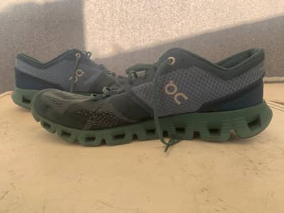 On Running Cloud X 3 sneakers