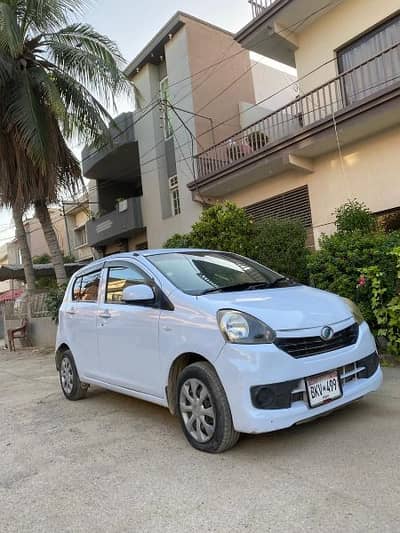Daihatsu Mira 2015