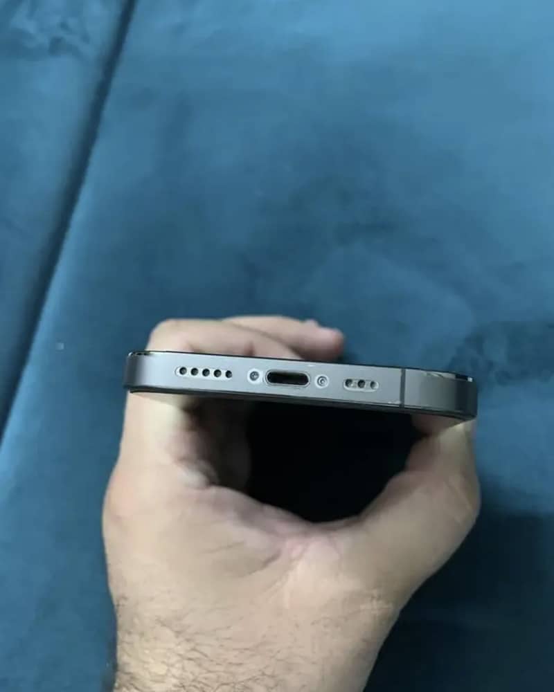 iPhone 12 Pro 0