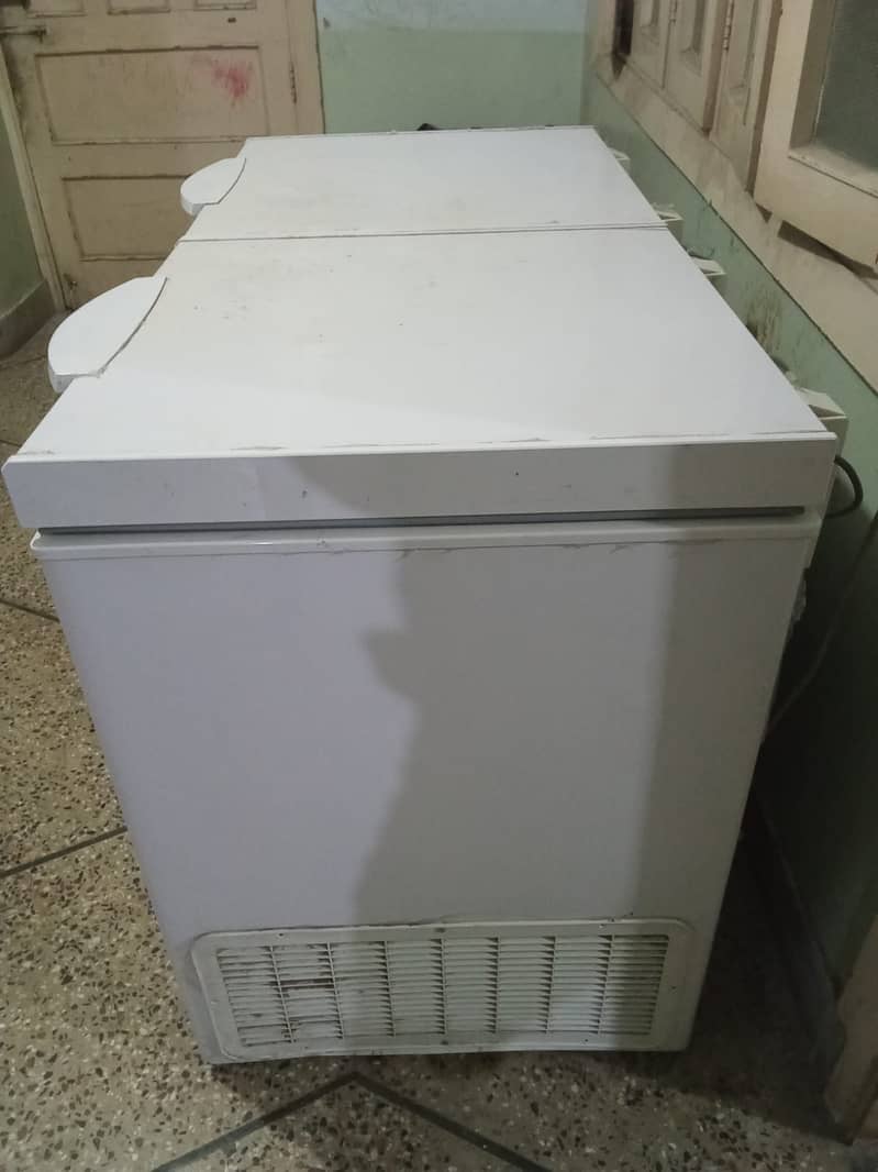 Dawlance deep freezer 1