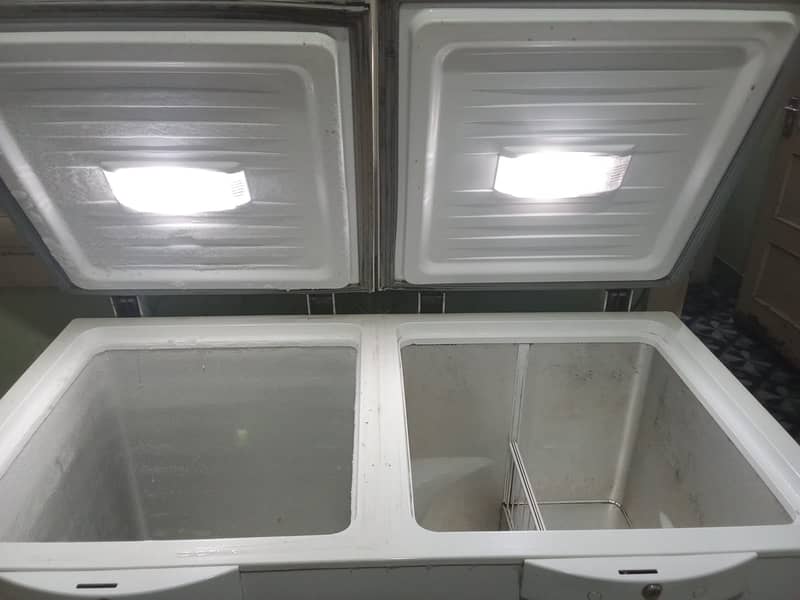 Dawlance deep freezer 3
