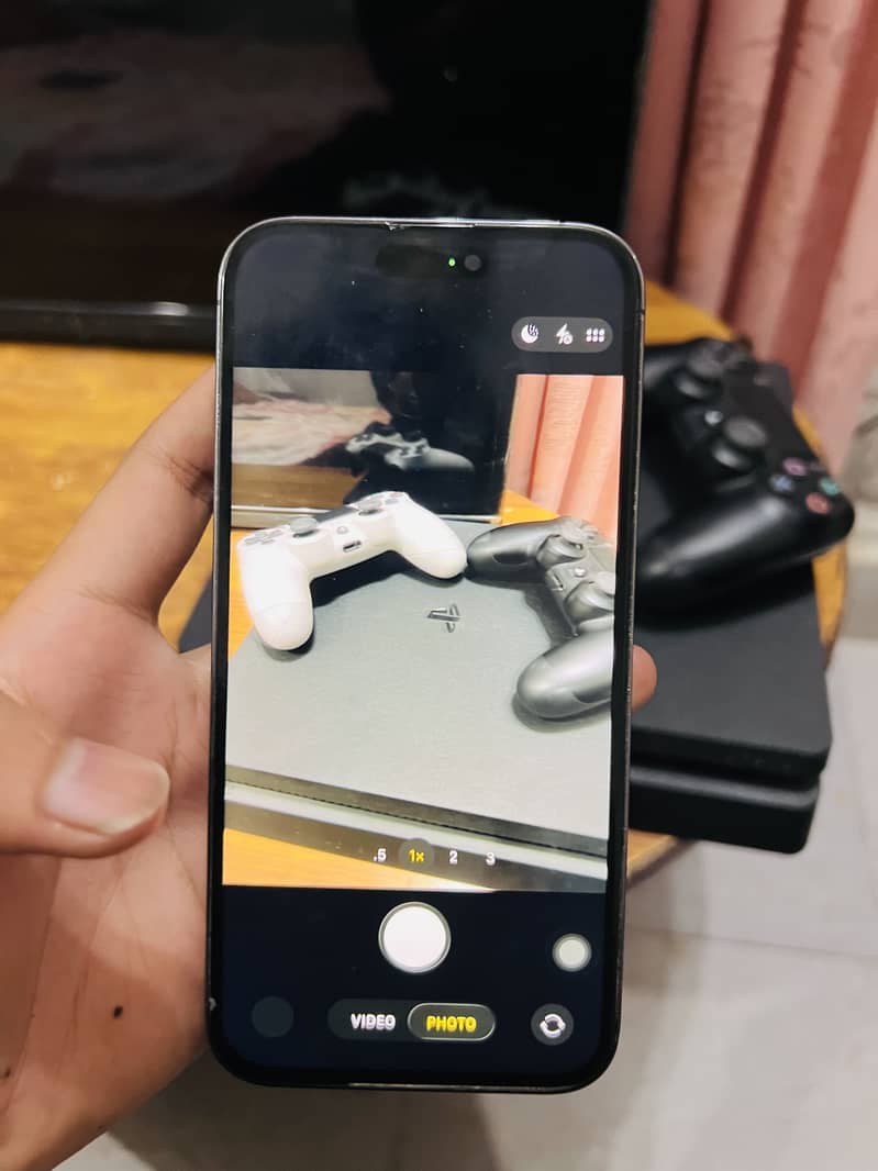 iPhone 14 Pro Max 2