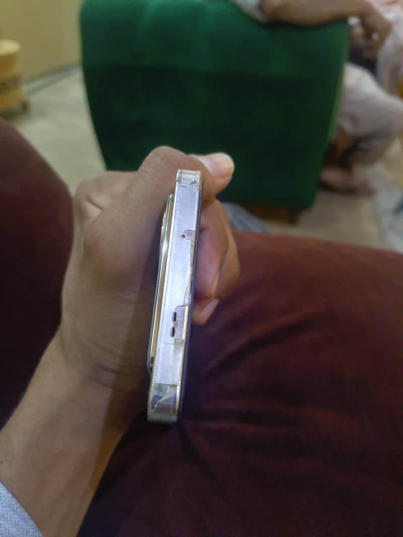 infinix note 40 4