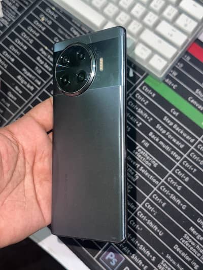 Spark 20 pro plus  condition 10/9