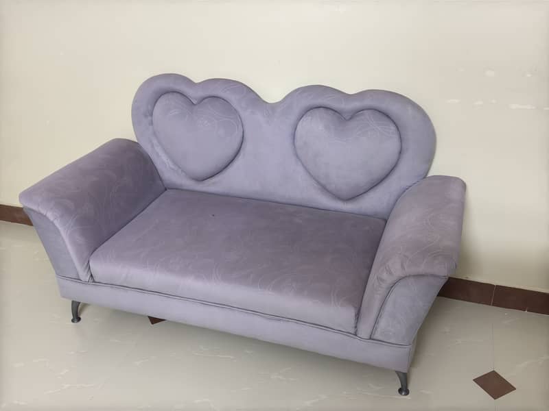 Pink sofa 0