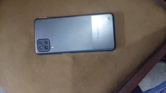 Samsung A12 4 64 gb