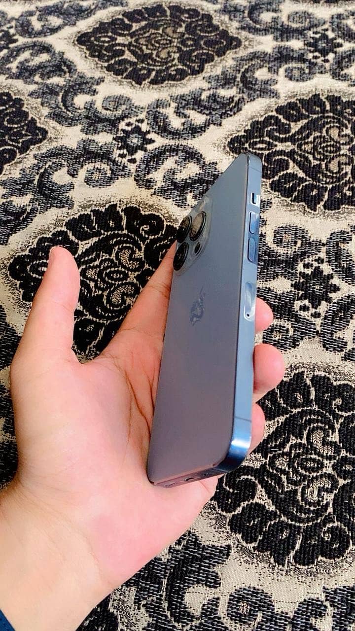 Iphone 13 pro 4