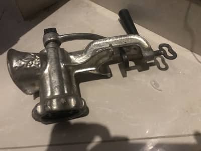 Minched machine
