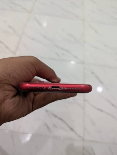 iphone 11 Red colour pta approved   128/gb.   battery health 96/: