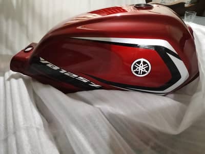 Fuel Tank & Side Covers Yb 125z DX 2026