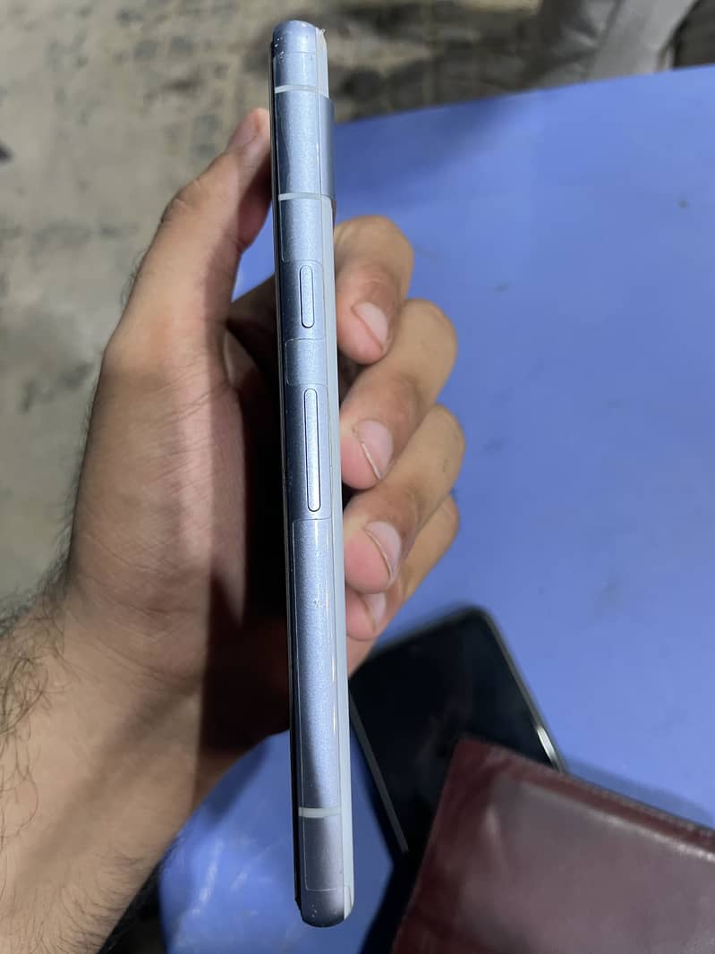 Google pixel 7A 3