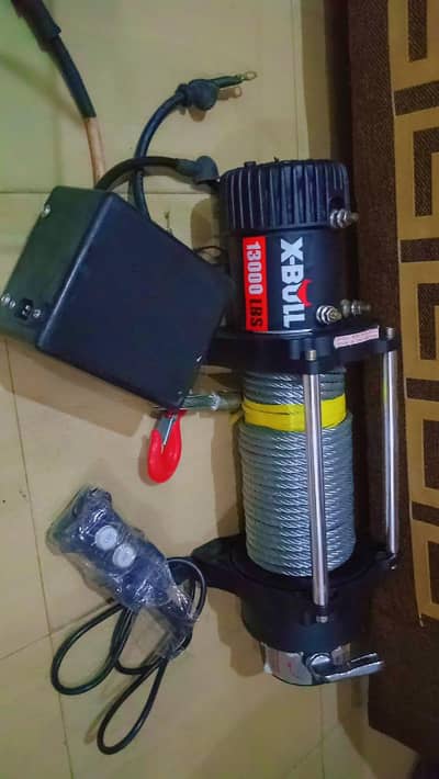 XBuLL 13000LBS  very powerful winch