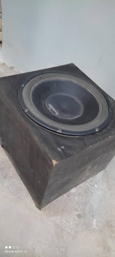 Hertz woofer 12 inch with box