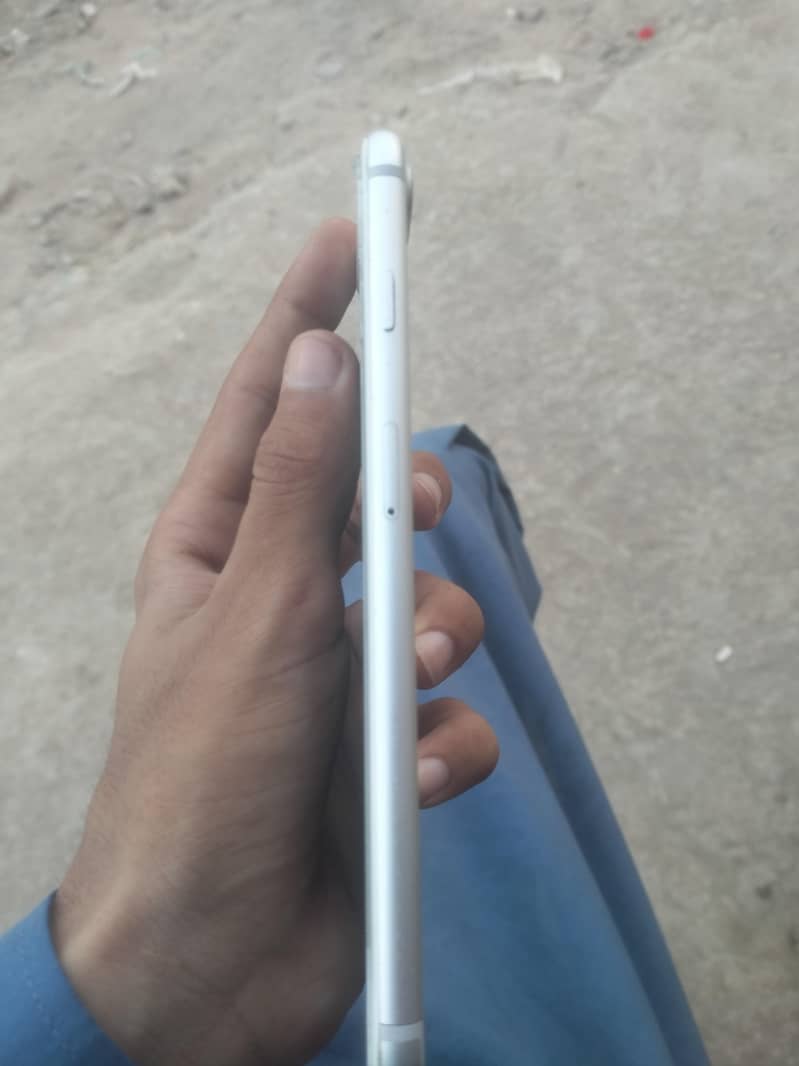 iPhone 7 plus ( Exchange Possible) 7