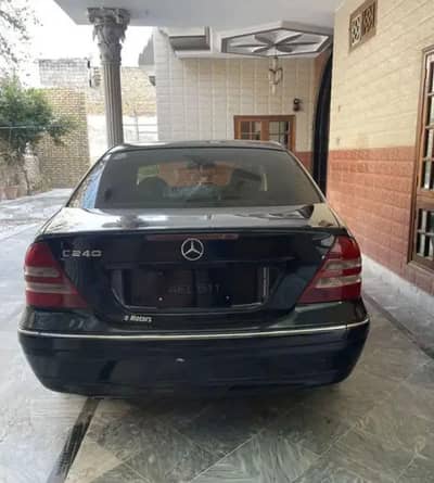 Mercedes-Benz C240