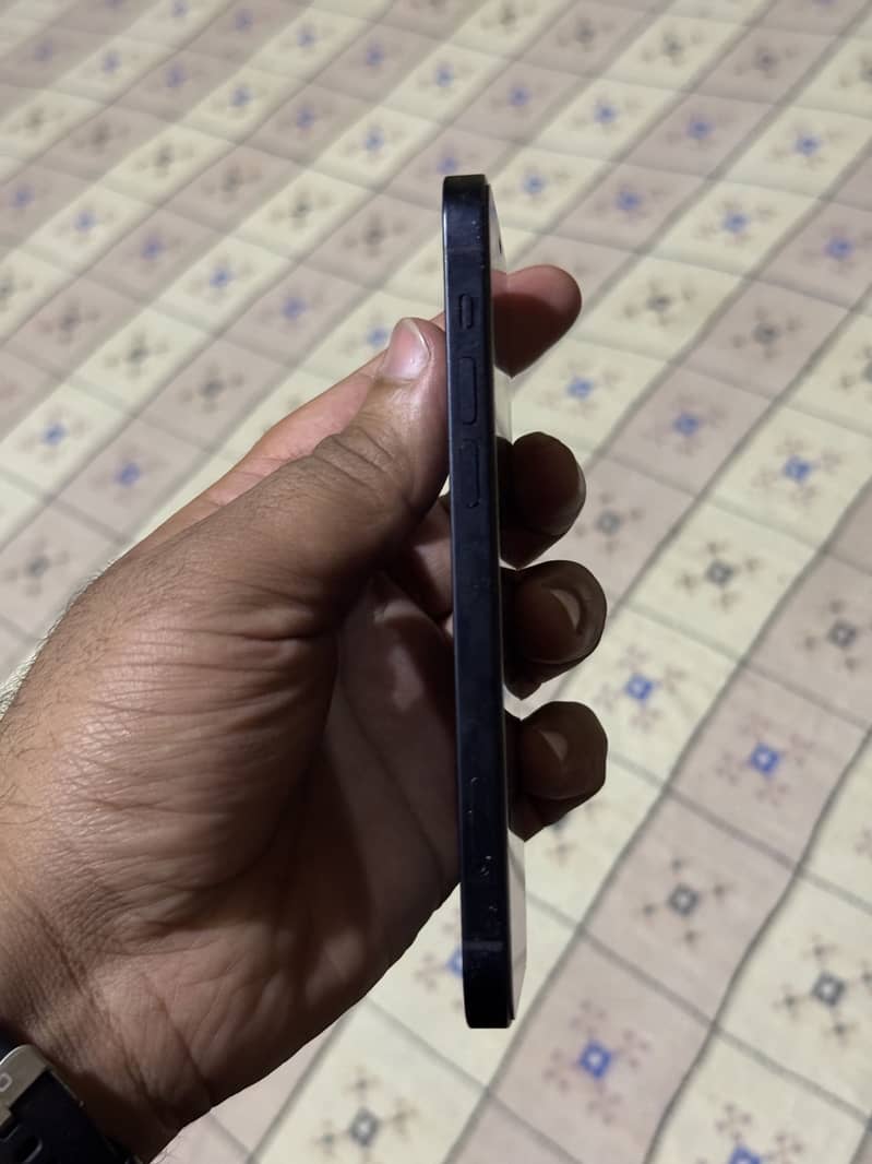 iPhone 12 2