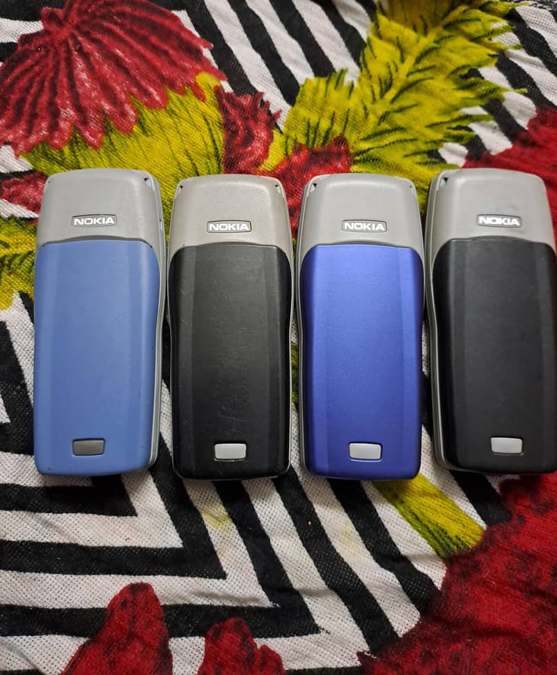 Nokia 1100 1