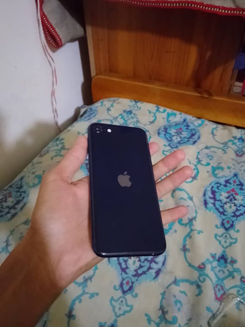 iPhone SE 3 generation 0