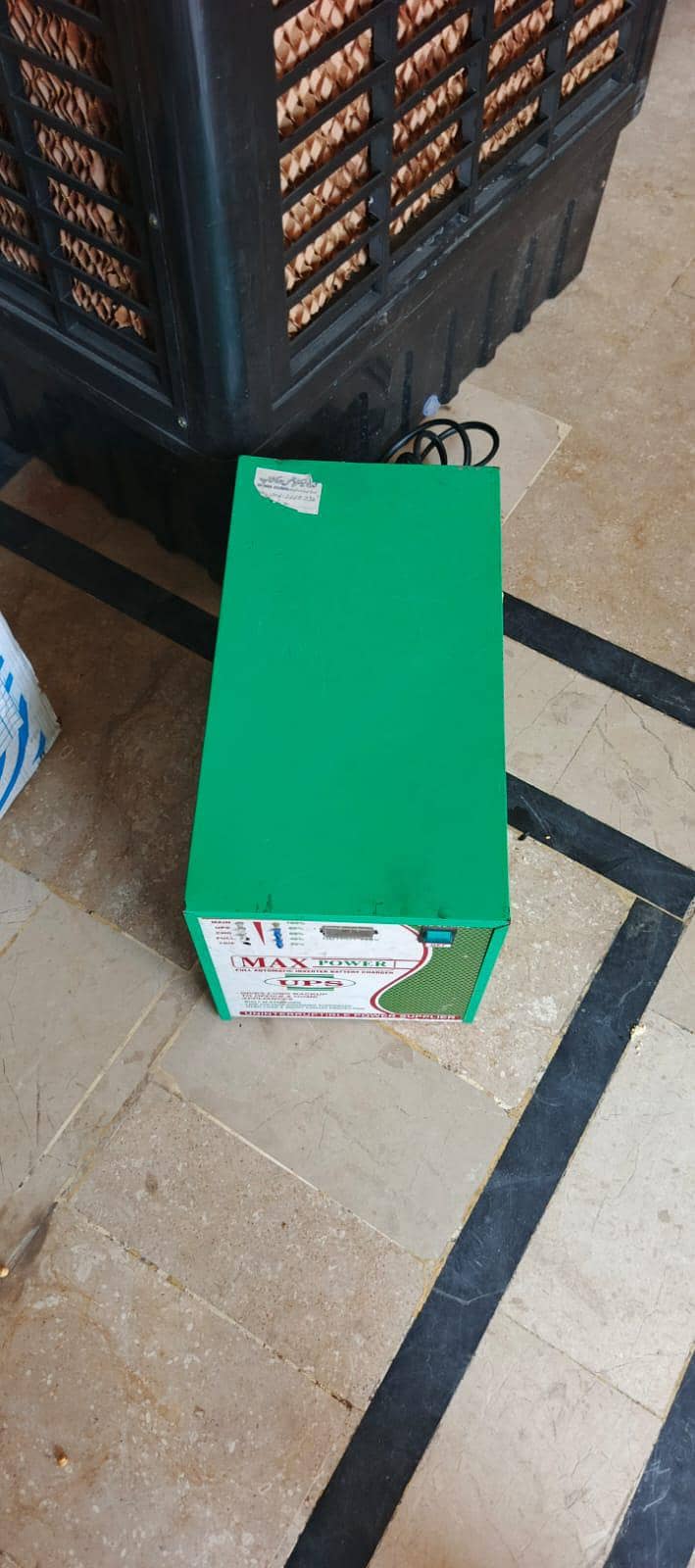 UPS double battery 0