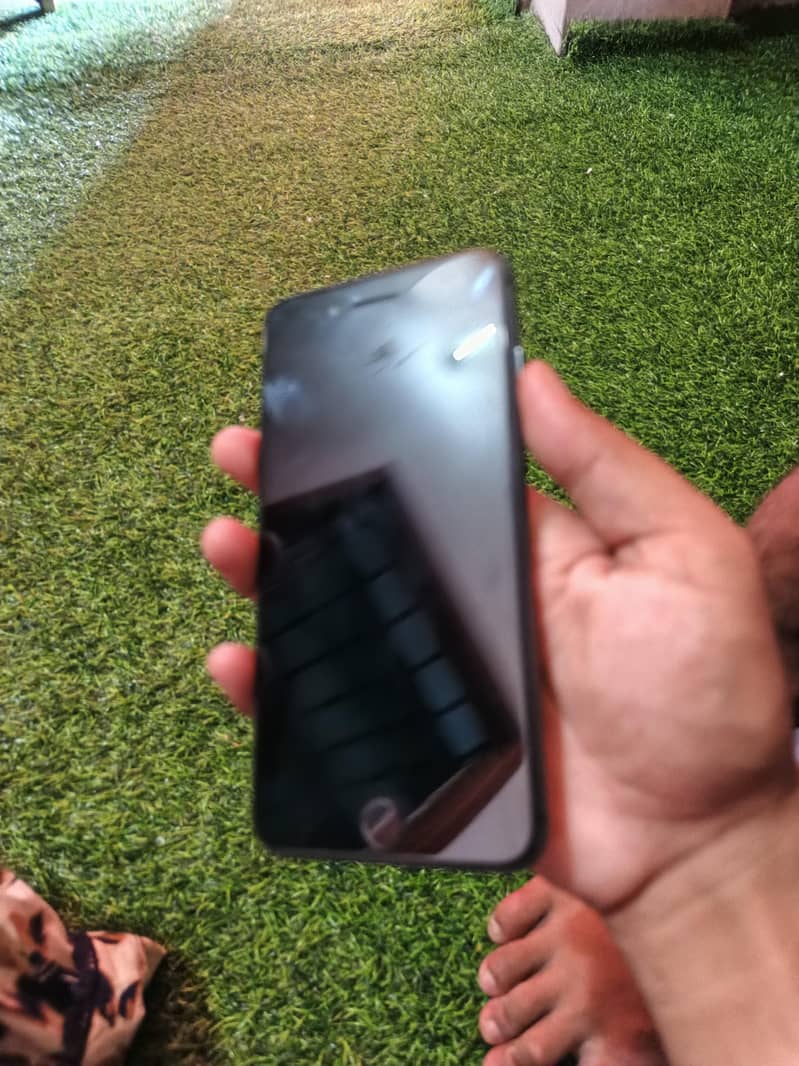 iphone 8plus non pta 1