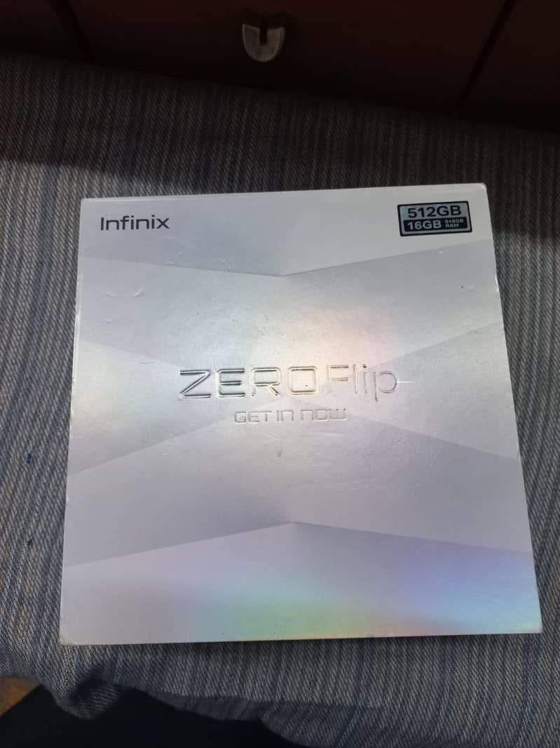 infinix zero flip 0