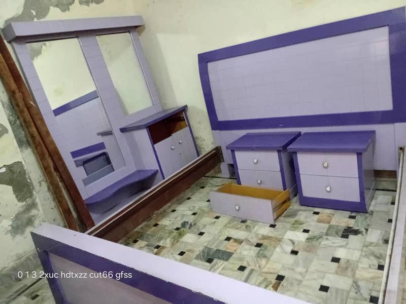 Complete Bed set without mattress 0