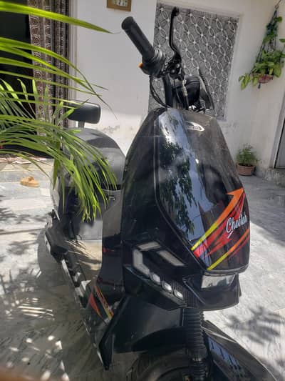 United Cheetah 1200W