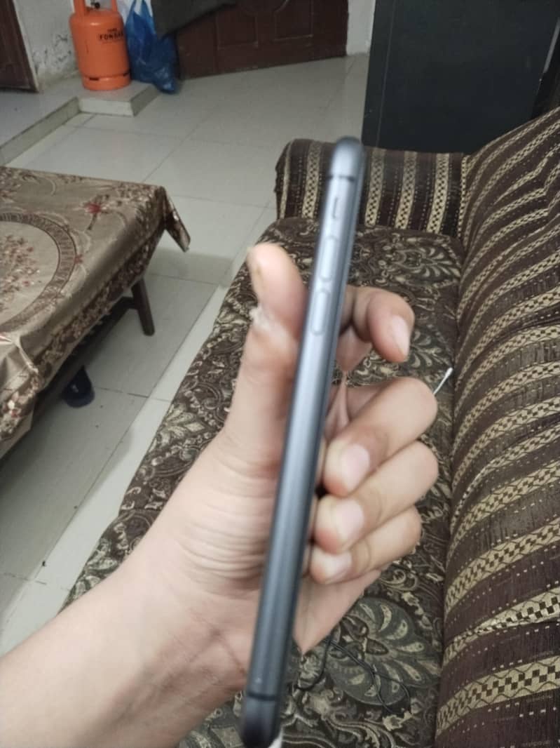 iphone 11 8