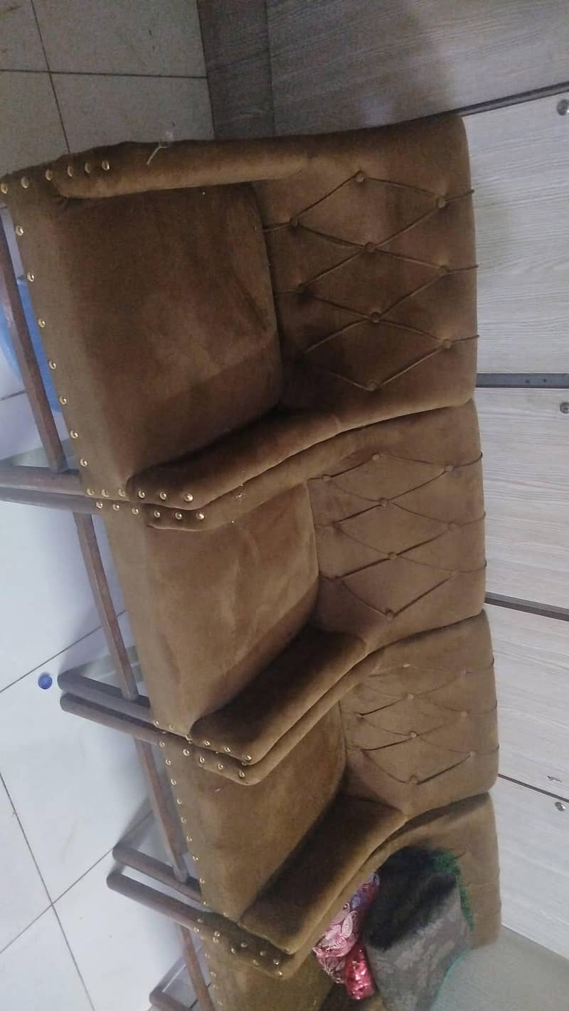4 single chairs 1