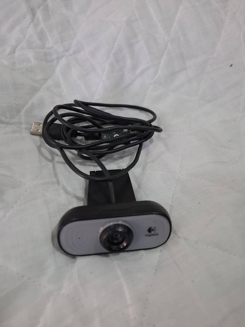 logitech web Cam Model C100m 0